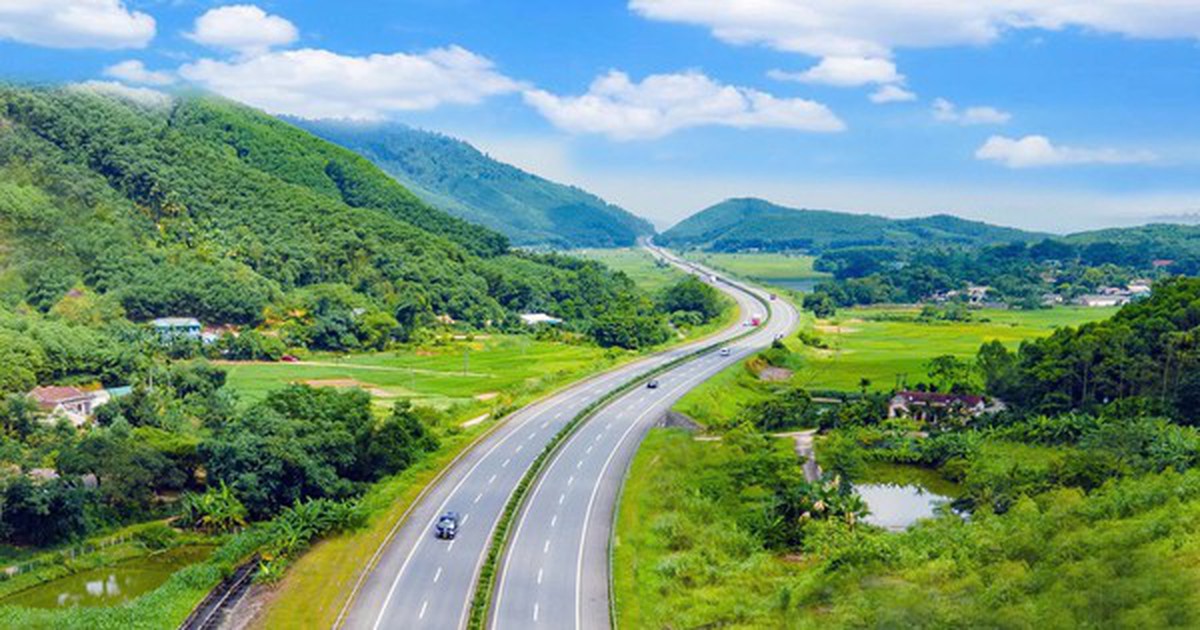 Ưu tiên mở rộng cao tốc 2 làn xe lên quy mô hoàn chỉnh