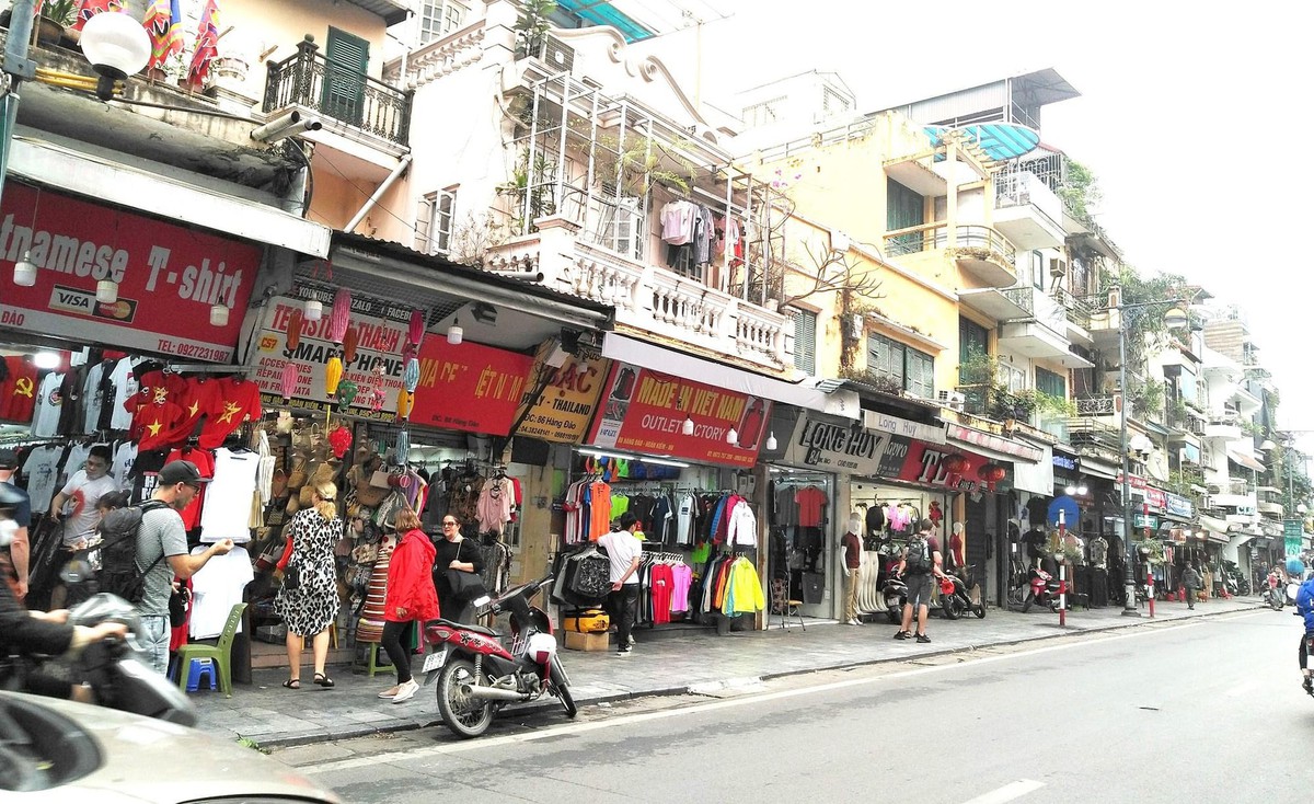 3 ngày nữa, hàng loạt tuyến phố sau tại Hà Nội tăng phí sử dụng tạm thời lòng đường, vỉa hè, cao nhất lên đến 400.000đồng/m2/tháng