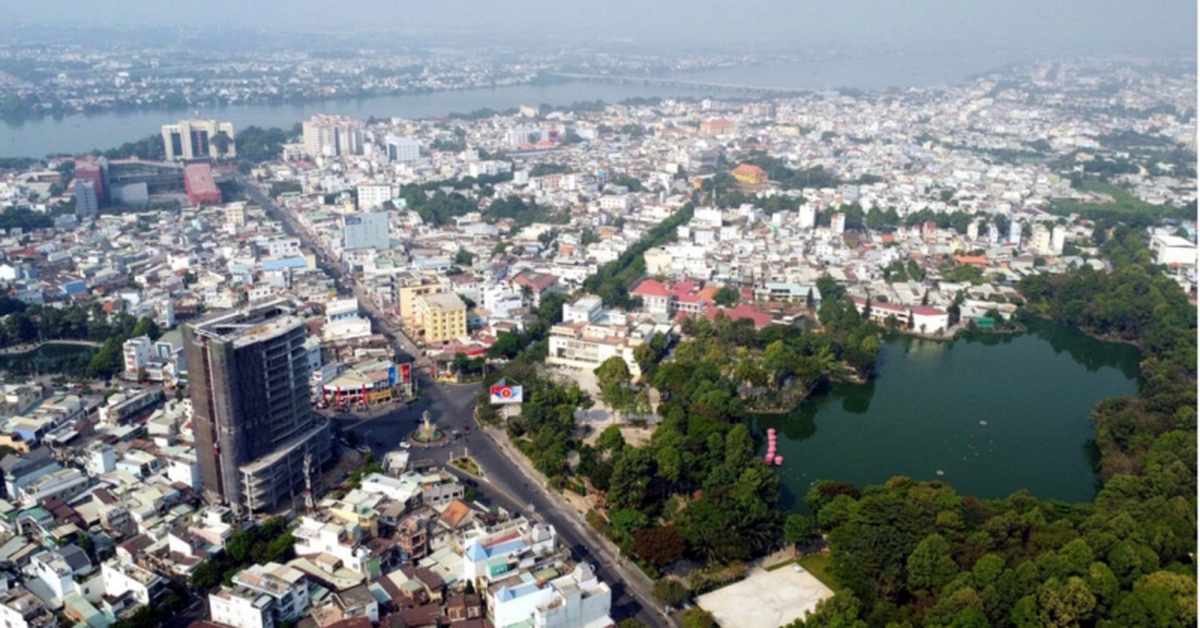 Việt Nam vừa có thành phố thứ 7, nơi cất giấu cỗ máy thời gian bằng đá và ngôi làng không bao giờ khoá cửa