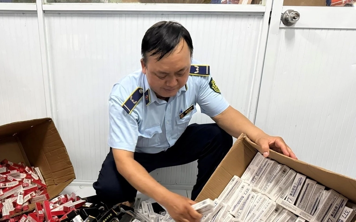 TPHCM đột kích nhiều kho hàng, thu giữ hàng nghìn sản phẩm '3 không'