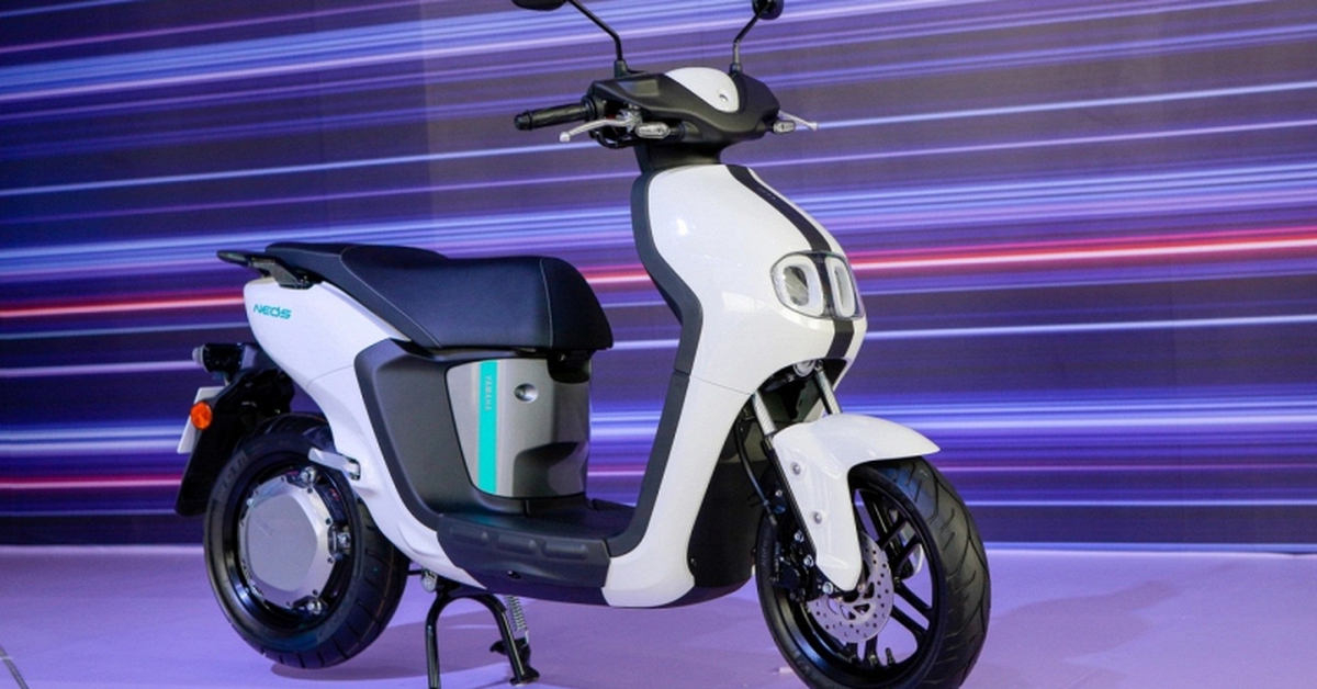 Xe máy điện giảm giá "sập sàn", có mẫu giảm đến 15 triệu đồng