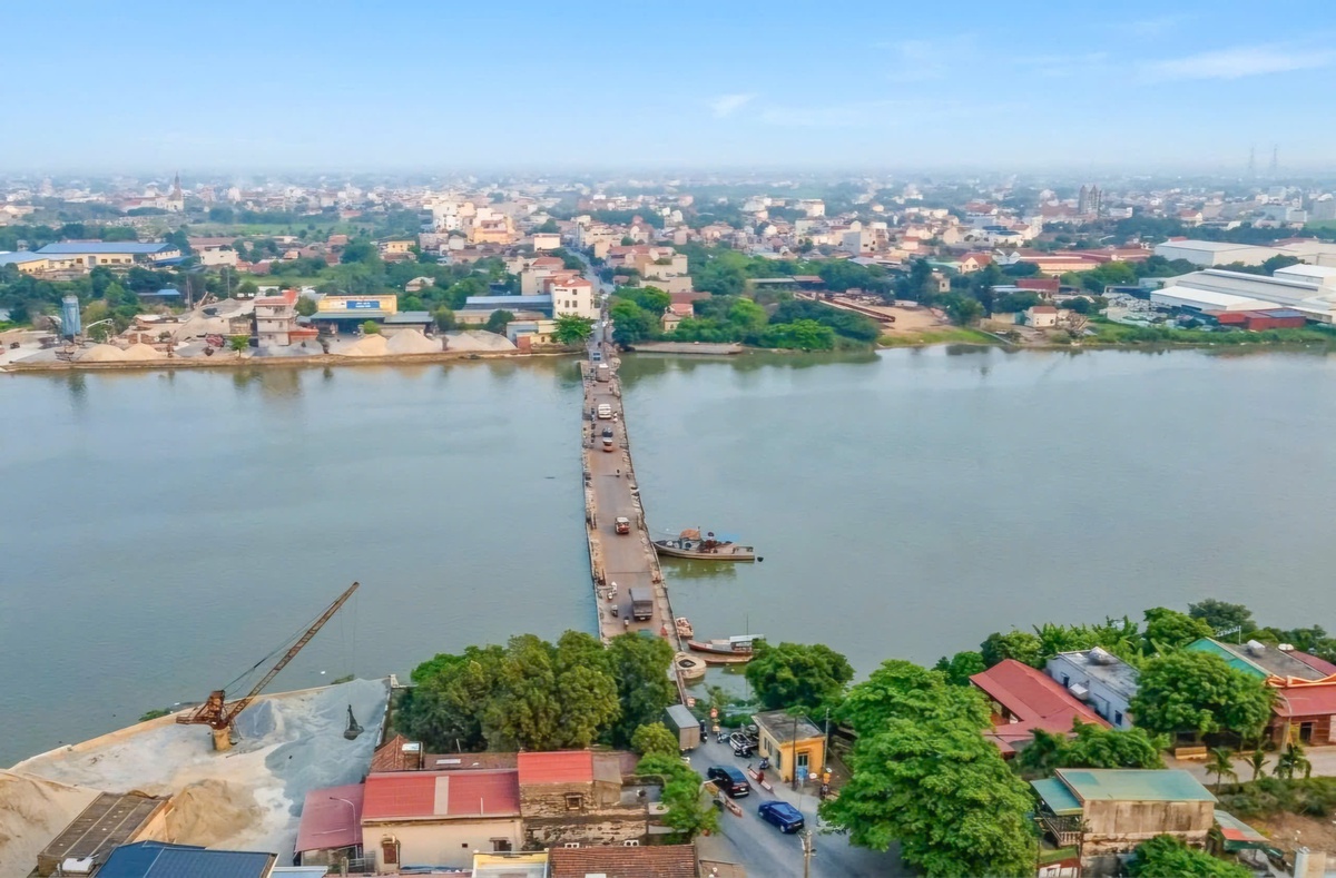 Dự án cầu gần 600 tỷ ở Ninh Bình vướng xưởng đóng tàu, 143 hộ bị ảnh hưởng