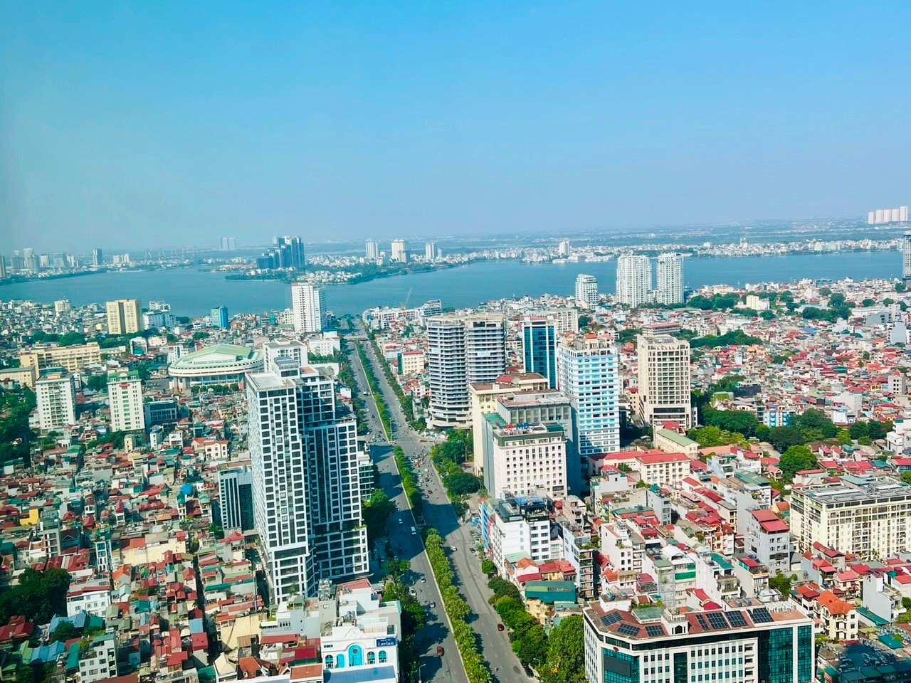 Vinhomes, Đất Xanh, Nam Long “sống khỏe” nhờ dòng tiền bàn giao, trong khi Novaland, API, NRC chật vật bài toán tái cấp vốn - Ảnh 1
