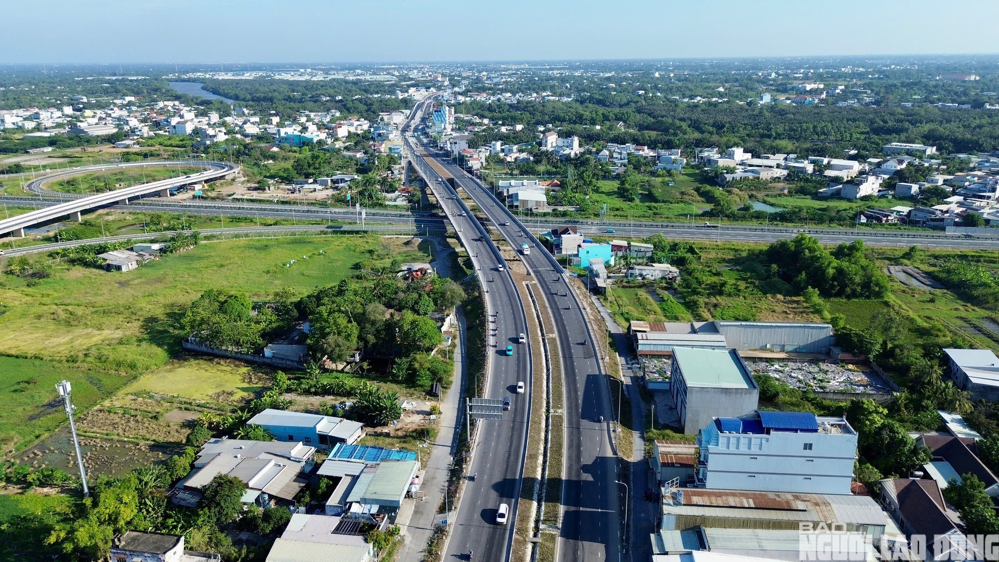 Diện mạo mới của Quốc lộ 50 hướng về Tây Ninh - Ảnh 1