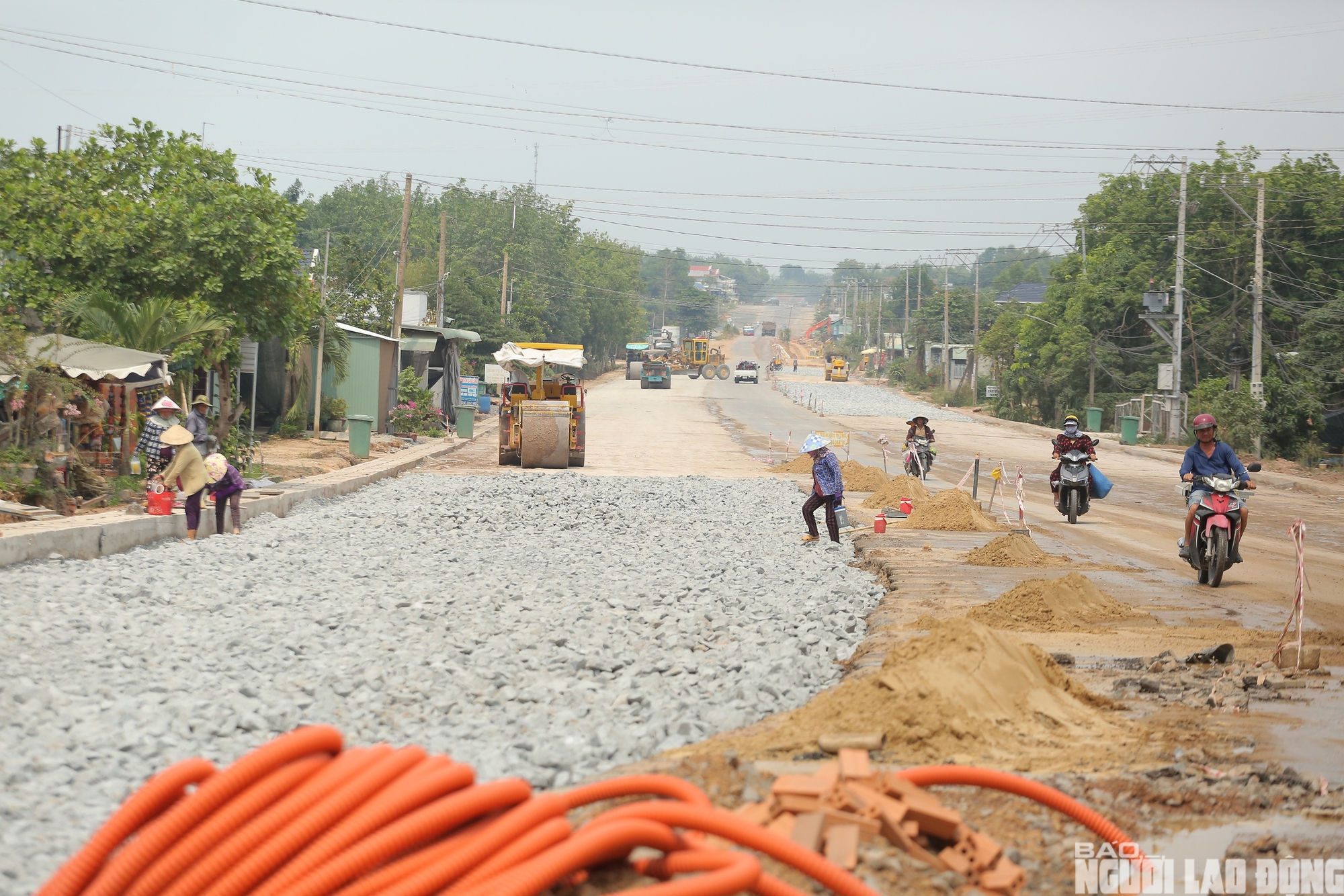 Nước rút trên công trường thi công đường nối TPHCM - Tây Ninh - Ảnh 4