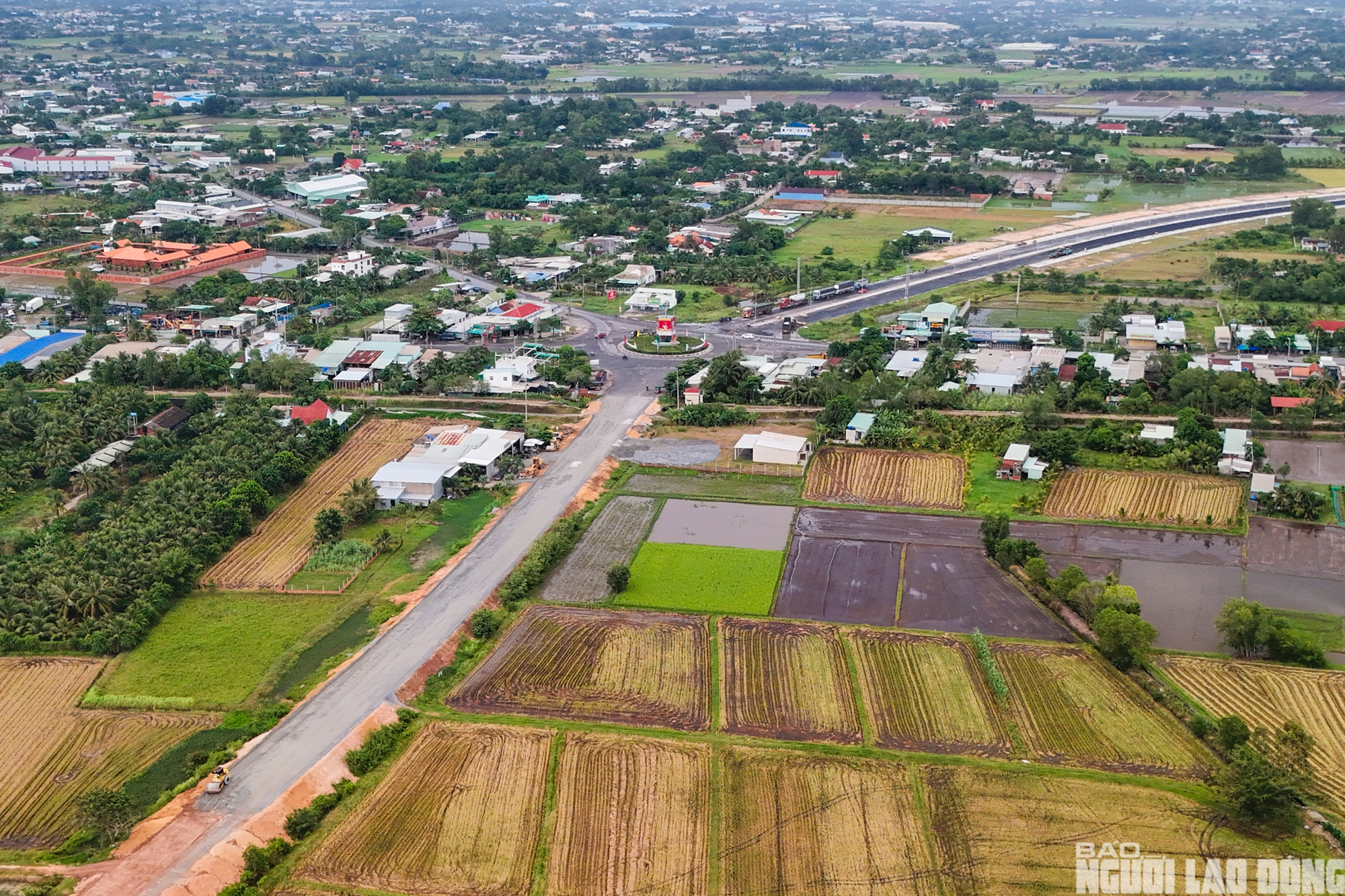 Hình hài tuyến đường Hồ Chí Minh hơn 2.200 tỉ đồng dần lộ diện ở TPHCM, Tây Ninh và Đồng Nai - Ảnh 18