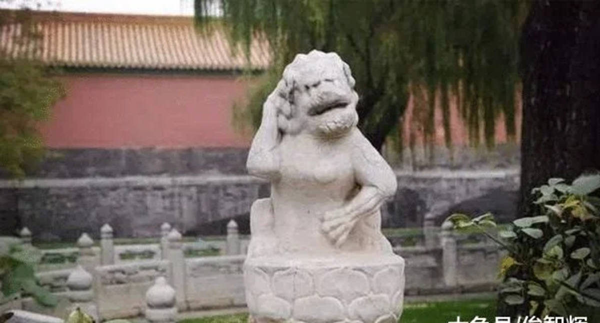 Ẩn ý kinh ngạc trong Tử Cấm Thành: Vì sao sư tử đá lại được khắc với đôi tai cụp? - Ảnh 2