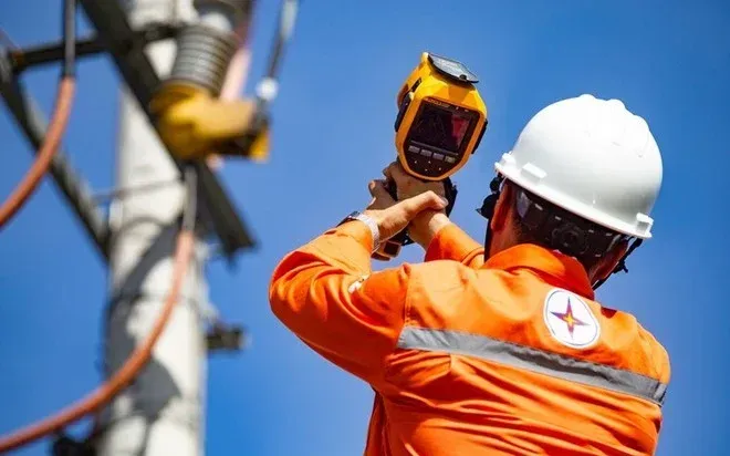 Miền Bắc lần đầu tiêu thụ hơn 400 triệu kWh điện/ngày - Ảnh 1