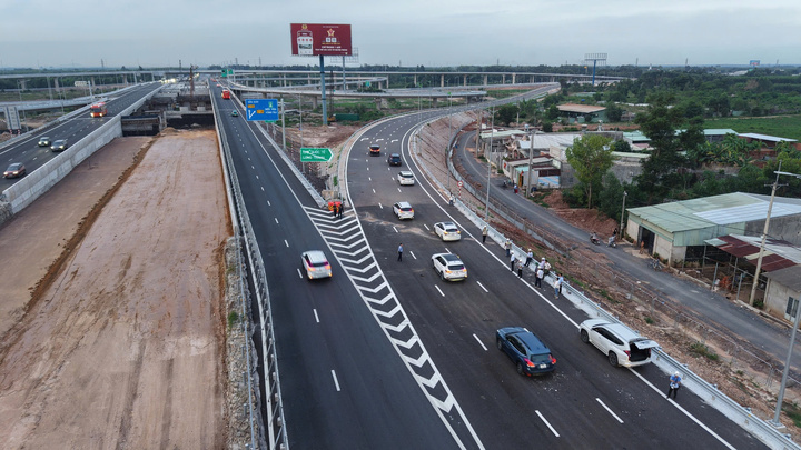 Ô tô dưới 9 chỗ được vào cao tốc Biên Hòa - Vũng Tàu qua nhánh T2 từ 24/5 - Ảnh 1