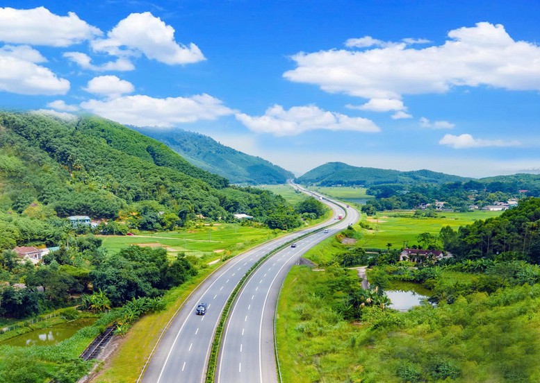 Ưu tiên mở rộng cao tốc 2 làn xe lên quy mô hoàn chỉnh - Ảnh 2