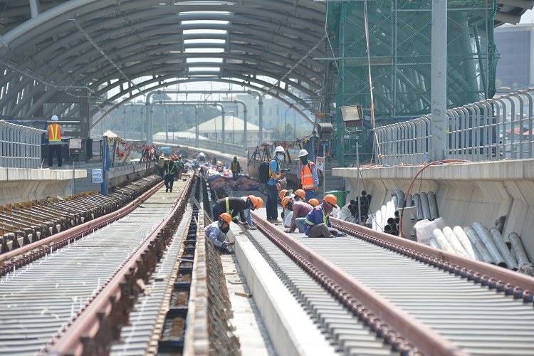 Áp lực giải ngân hơn 80% vốn đầu tư công trong các tháng cuối năm - Ảnh 4