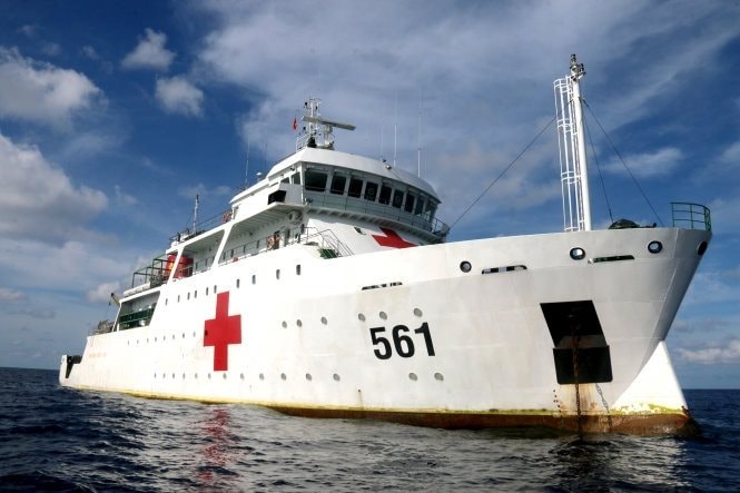 Siêu tàu bệnh viện 2.000 tấn giữa biển Đông do Việt Nam đóng, cứu người ngay cả khi bão cấp 10 - Ảnh 2