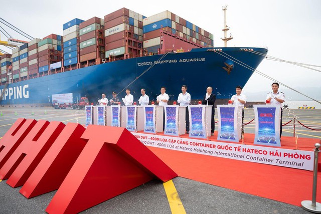 Việt Nam đón tàu lớn nhất thế giới, xác lập kỷ lục trên hành trình 150 năm - Ảnh 1