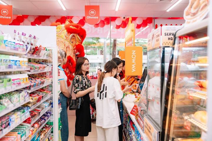 Tầm vóc 'vua cửa hàng tiện lợi' Trung Quốc vừa xuất hiện ở Việt Nam - Ảnh 1