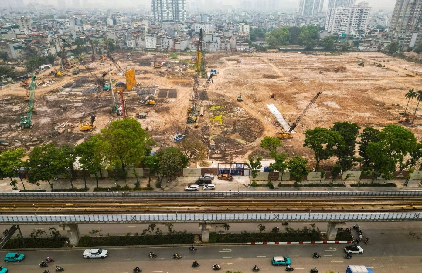 Từng gây xôn xao với mức giá "được đồn đoán" lên tới 280 triệu đồng/m2, dự án nằm trên “đất vàng” Nguyễn Trãi bất ngờ giảm giá chào về 120-180 triệu đồng/m2 - Ảnh 1