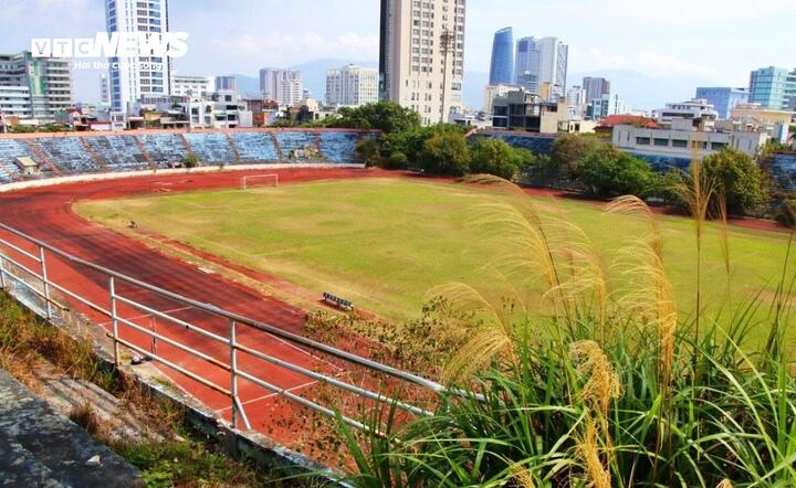 Cận cảnh sân vận động Chi Lăng trước khi phá dỡ sau 12 năm vướng vào đại án - Ảnh 7