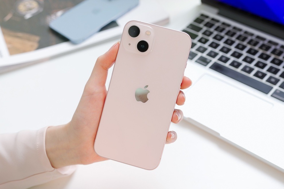 3 chiếc iPhone "đập hộp" rẻ nhất hiện nay, giá chỉ từ 11 triệu đồng - Ảnh 1