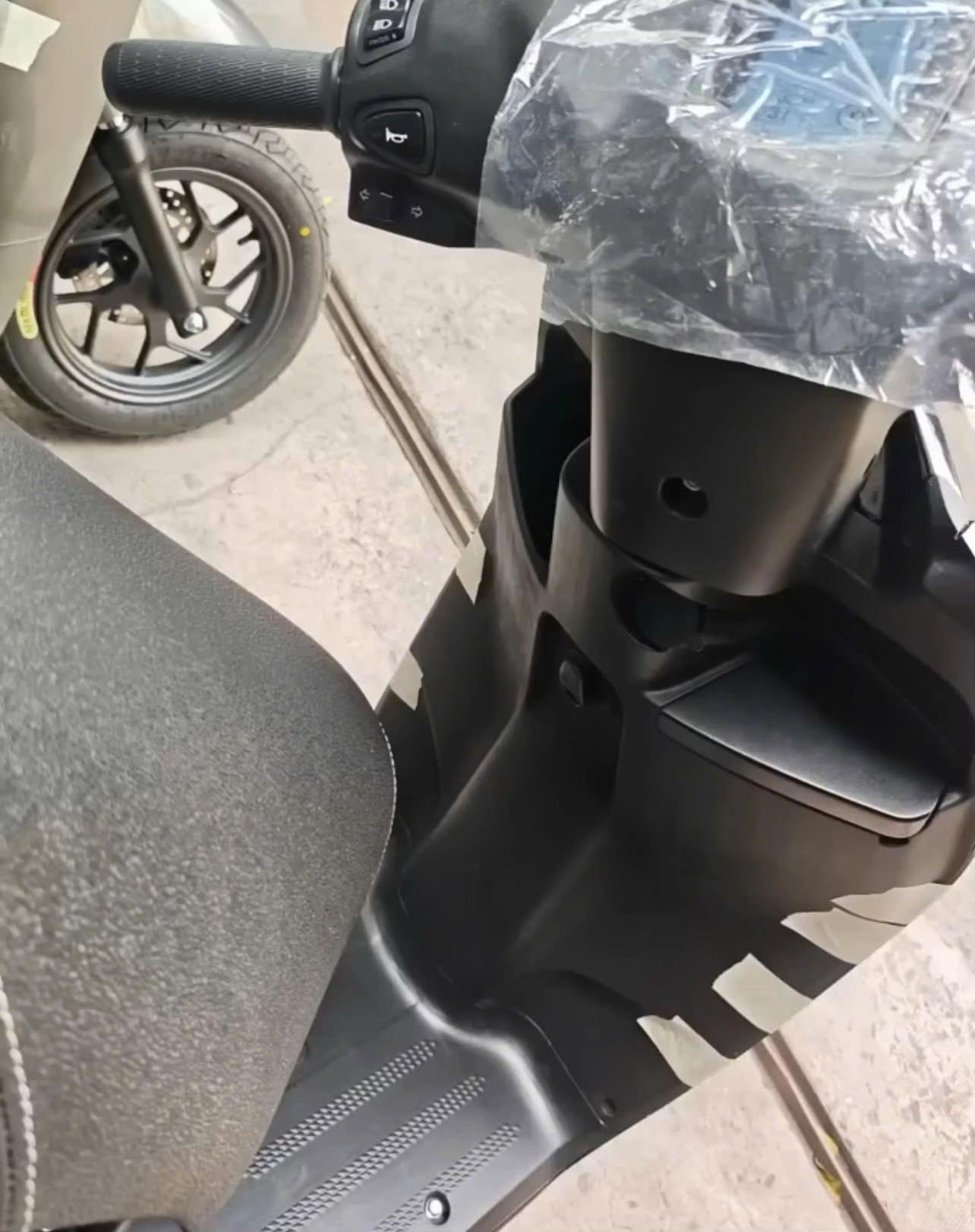 Dat Bike chốt lịch ra mắt xe máy điện mới ngay tuần này: Thiết kế như Honda Lead, chạy 150 km/lần sạc, giá dự kiến dưới 35 triệu đồng - Ảnh 4