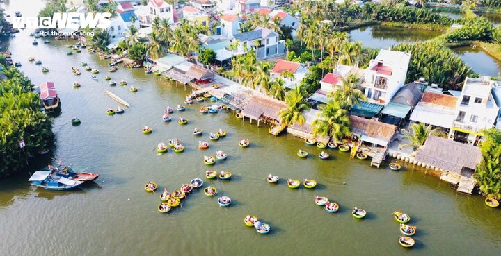 Khách ngoại đến Việt Nam lập kỷ lục, mục tiêu đột phá ngành du lịch sớm về đích? - Ảnh 2