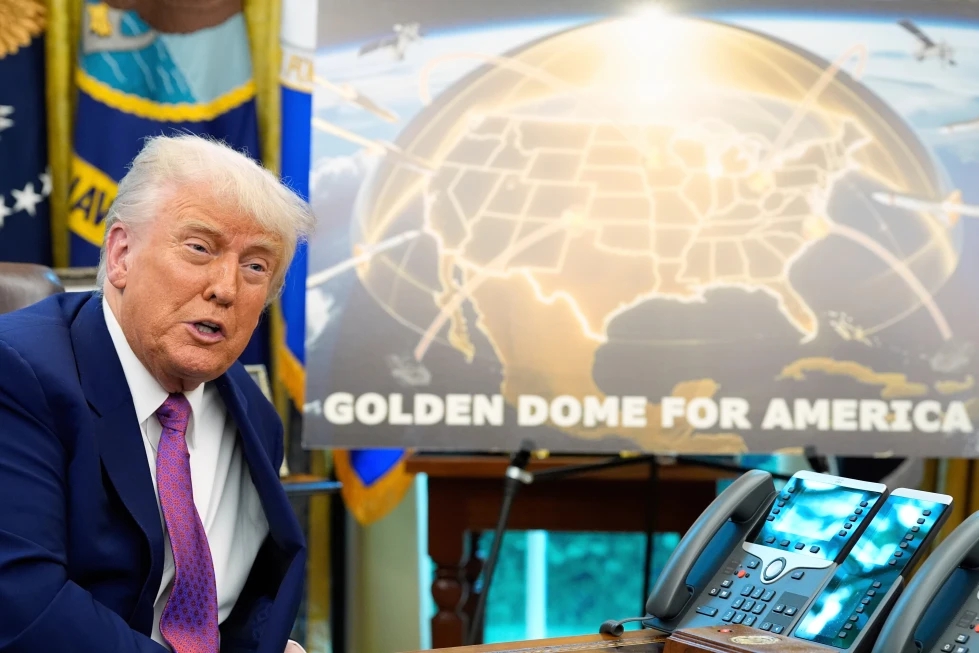 Dự án “Vòm Vàng” của ông Donald Trump có thể ngốn 1.200 tỉ USD - Ảnh 1