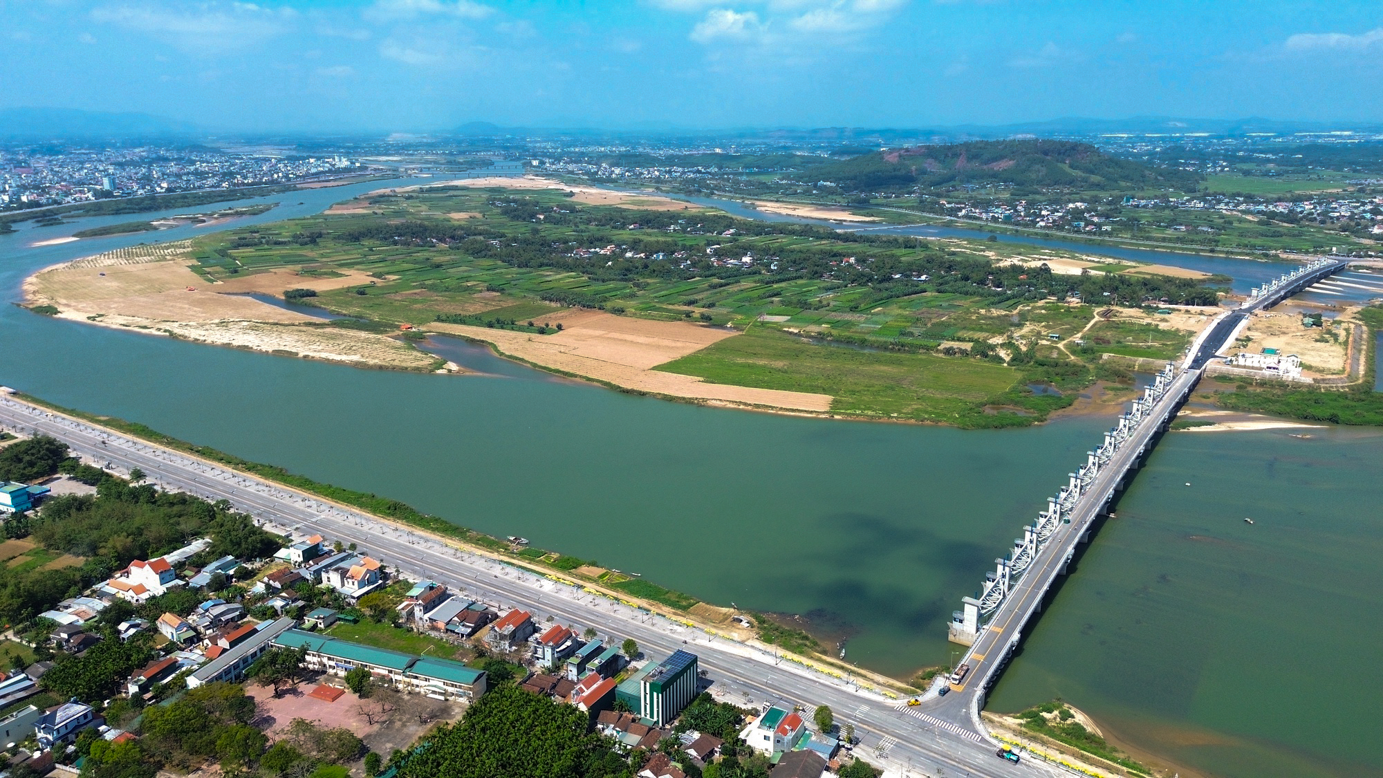 Vingroup, Sun Group và những dự án tỷ đô biến đảo hoang thành siêu đô thị - Ảnh 9