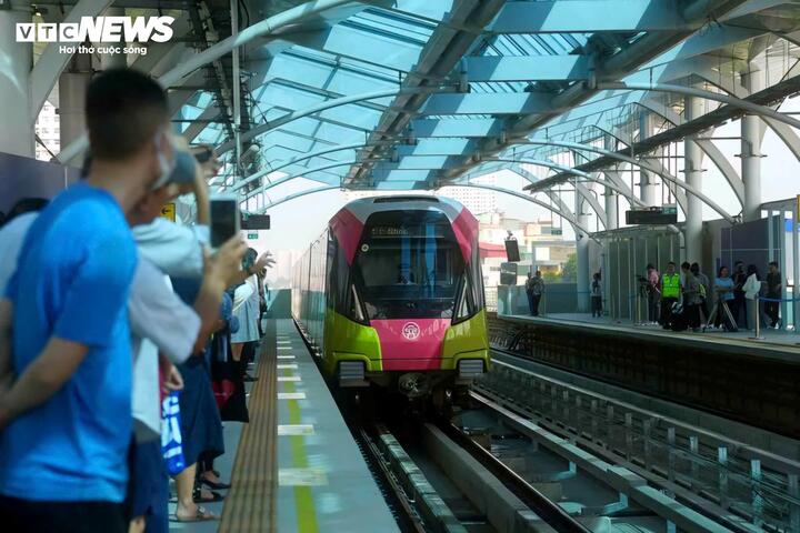 Những tuyến Metro Hà Nội chẳng liên quan gì đến nhau và bài toán phát triển mạng lưới giao thông đô thị - Ảnh 1