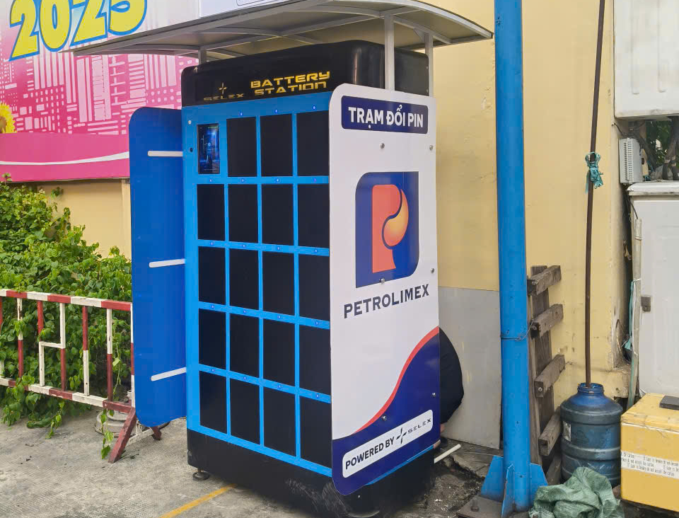 Cuộc chạy đua trạm đổi pin xe điện: VinFast phủ thần tốc, Honda lập 'liên minh mở', Selex giành vỉa hè cây xăng - Ảnh 2