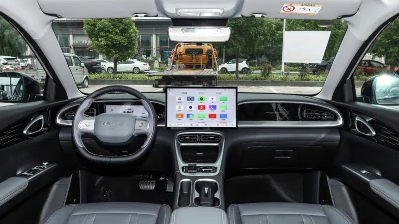 Vừa ra mắt tại Việt Nam, xe điện giá mềm của Geely đã có bản nâng cấp ở quê nhà, tầm hoạt động nâng lên 460 km - Ảnh 5