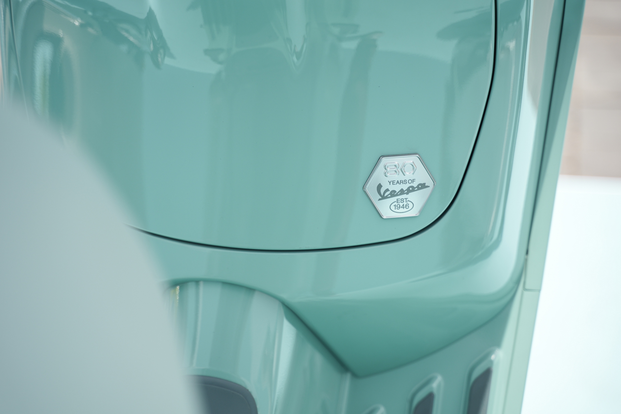 Vespa ra mắt bộ sưu tập 80 năm tại Việt Nam: Giá từ 106,5 triệu đồng, màu lấy cảm hứng từ 1946, Sprint lần đầu dùng máy 180cc - Ảnh 17