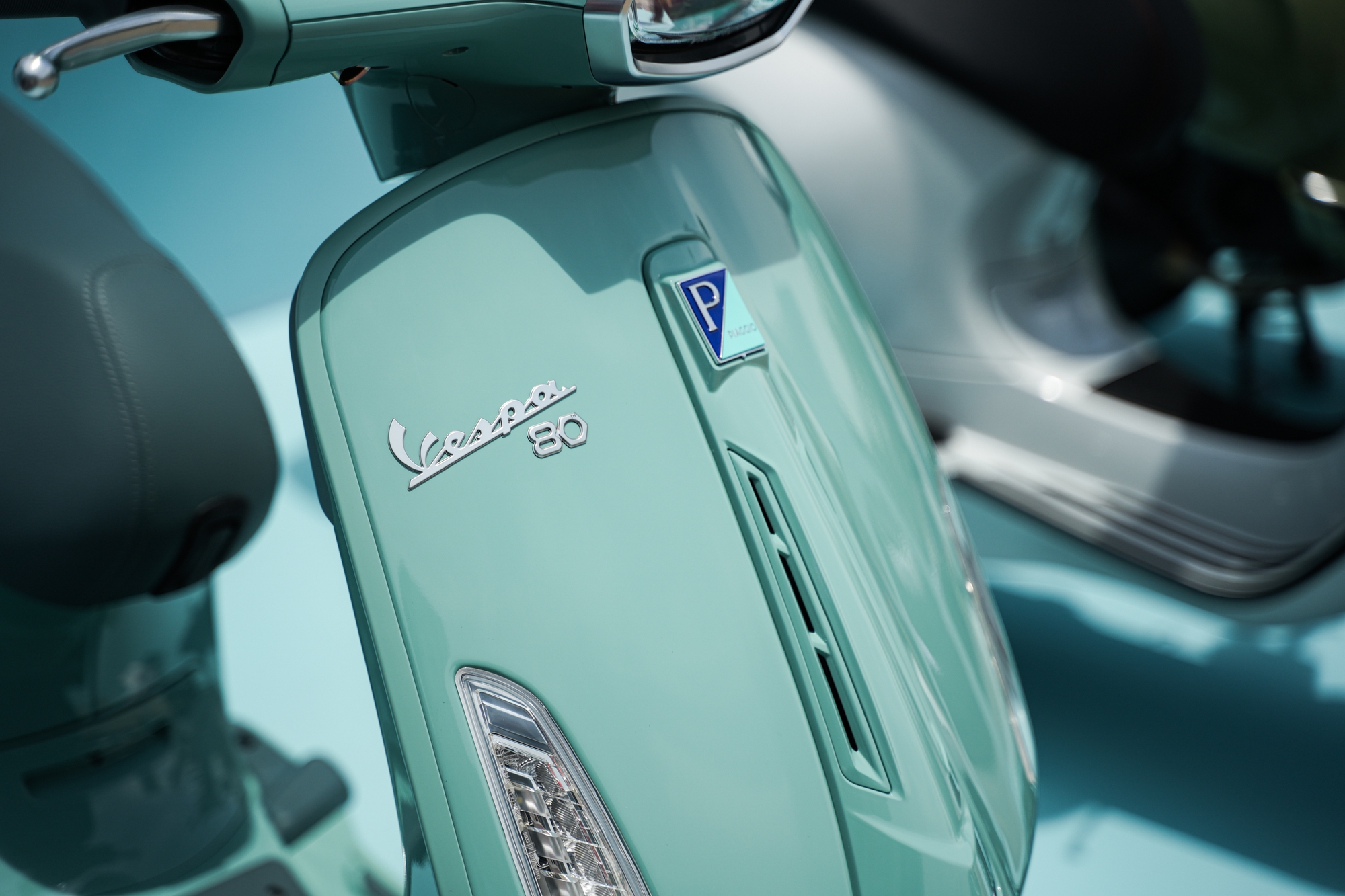 Cận cảnh Vespa Sprint 180 lần đầu xuất hiện tại Việt Nam: Giá ngang SH350i, động cơ mạnh nhất dòng Sprint nhưng không dành cho số đông - Ảnh 5