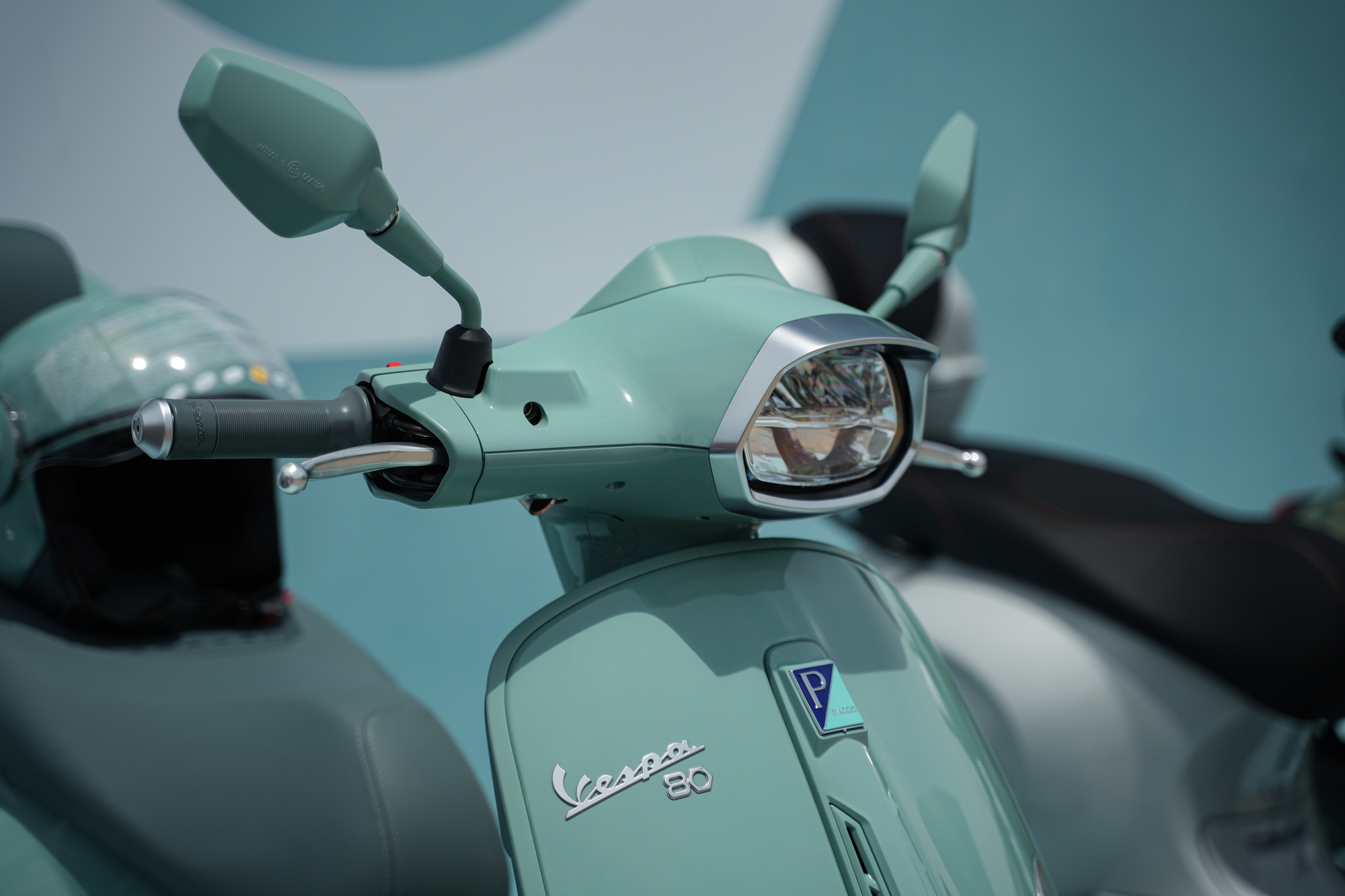 Cận cảnh Vespa Sprint 180 lần đầu xuất hiện tại Việt Nam: Giá ngang SH350i, động cơ mạnh nhất dòng Sprint nhưng không dành cho số đông - Ảnh 4