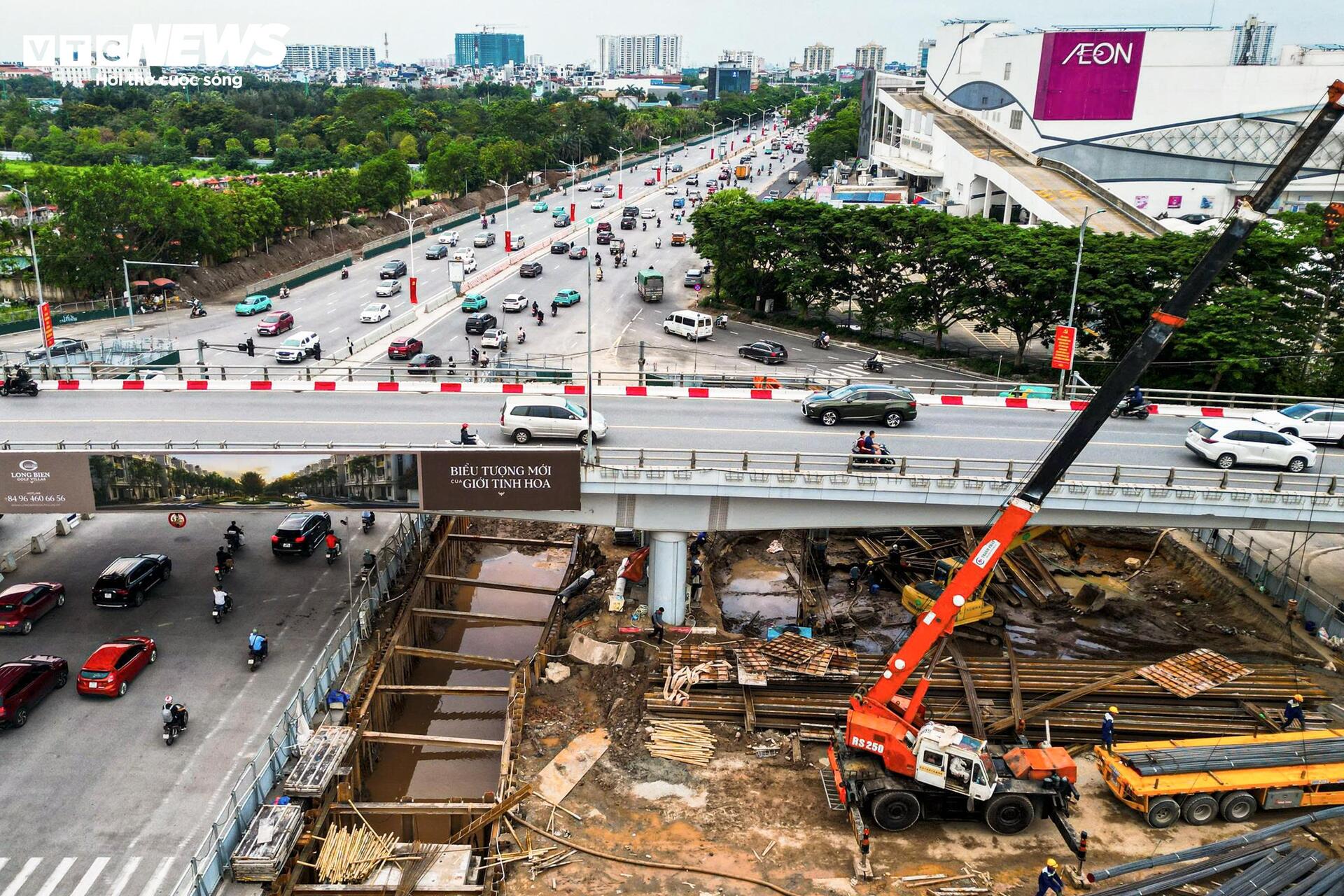 Công trường hầm chui gần 750 tỷ đồng dưới nút giao đông đúc phía Đông Hà Nội - Ảnh 5
