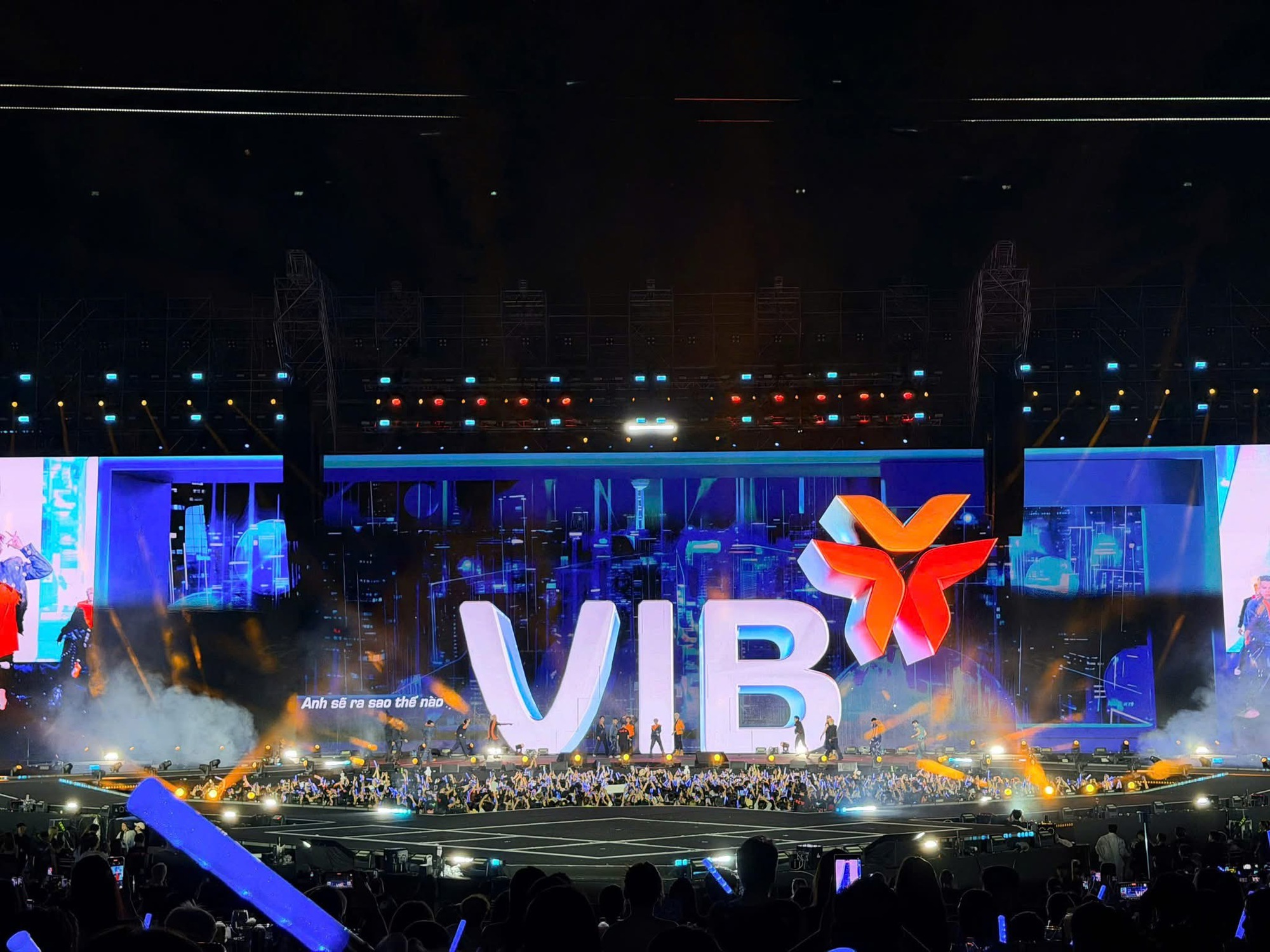 VIB là ngân hàng duy nhất tại châu Á hợp tác cùng Visa, đưa chủ thẻ Việt Nam đến BTS WORLD TOUR 'ARIRANG' TẠI LOS ANGELES - Ảnh 2