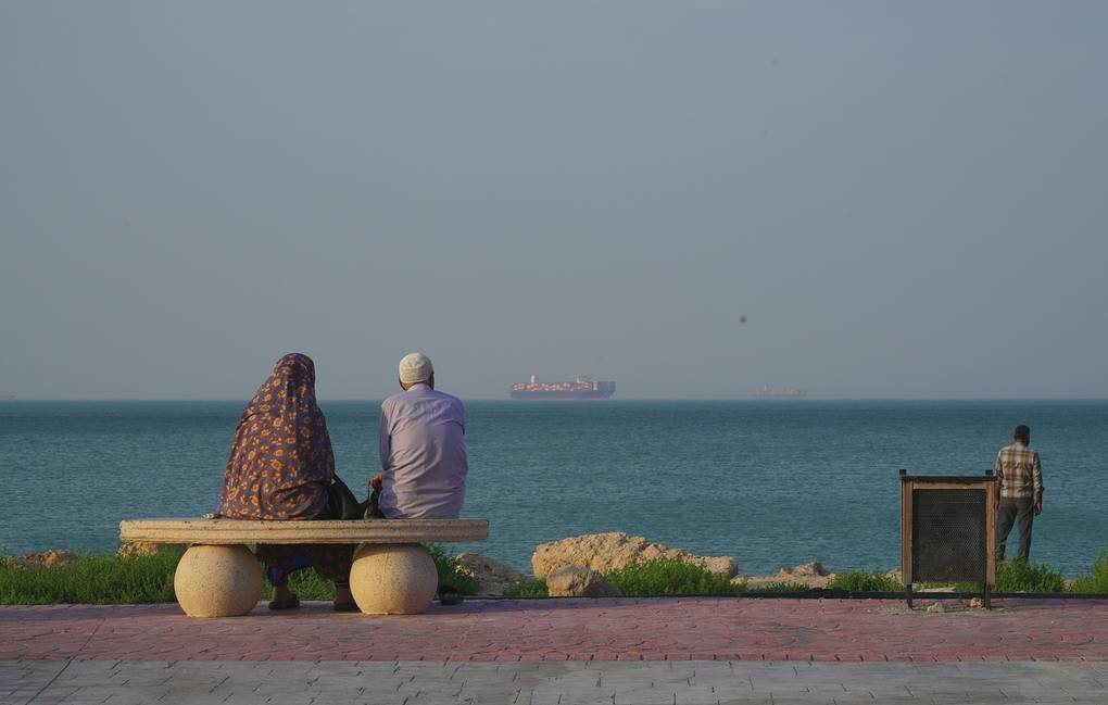 Iran ra quy định mới ở eo biển Hormuz - Ảnh 1