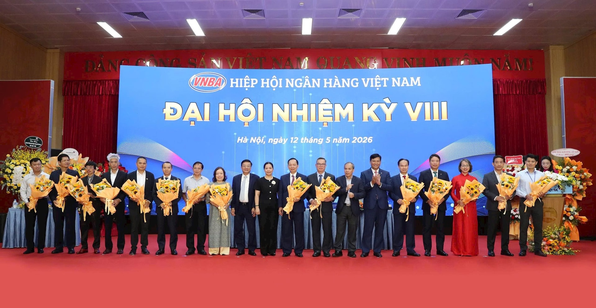 Nguyên Phó Thống đốc Thường trực Đào Minh Tú giữ chức Phó Chủ tịch kiêm Tổng Thư ký Hiệp hội Ngân hàng Việt Nam nhiệm kỳ VIII - Ảnh 1