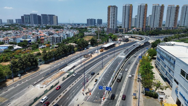 Thông xe cầu vượt N3 nút giao An Phú - Ảnh 4