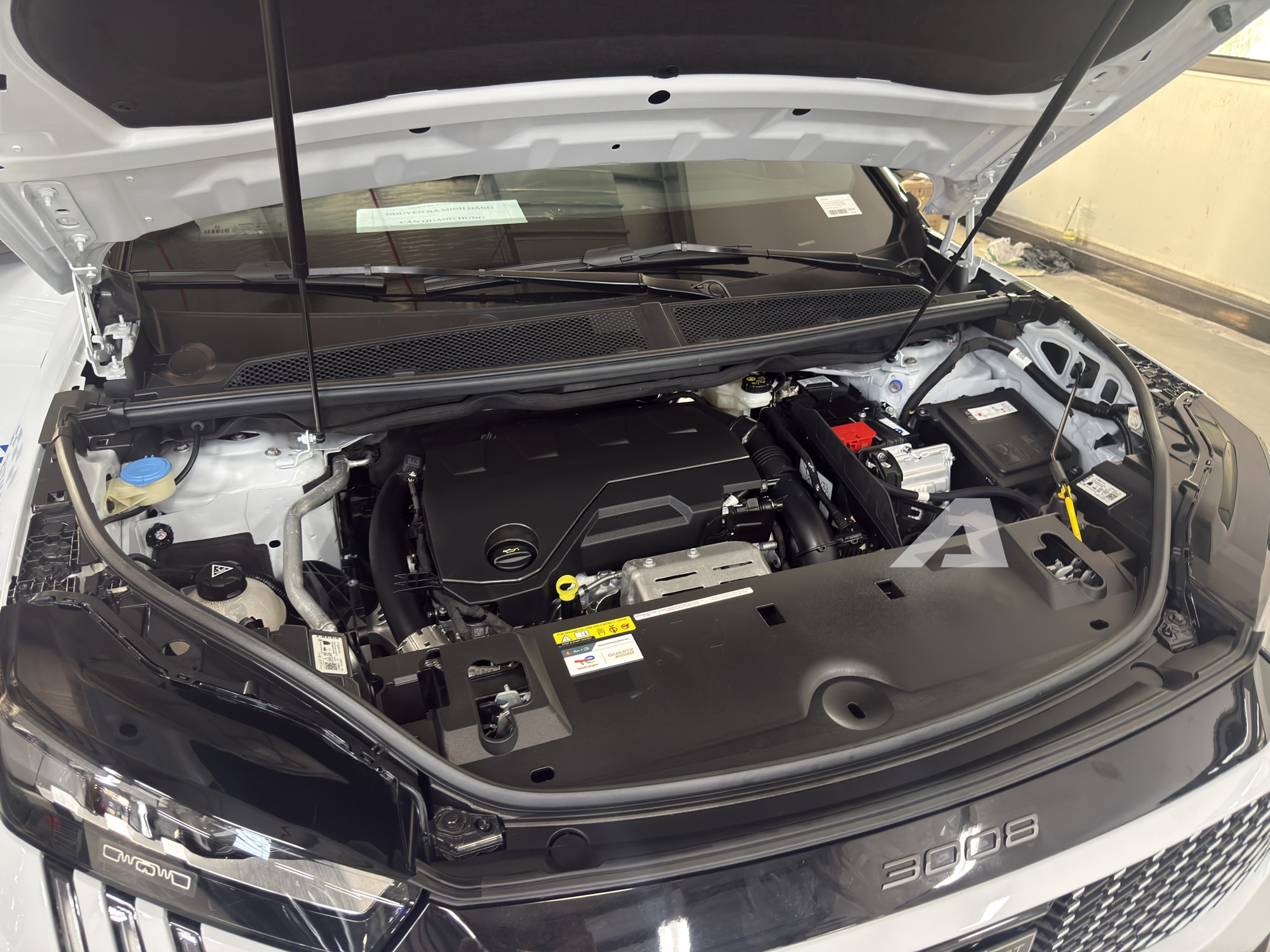 Ảnh thực tế Peugeot 3008 đời mới tại Việt Nam: Dáng coupe sành điệu, màn cong siêu dài, chờ giá để cạnh tranh CX-5, Tucson - Ảnh 8