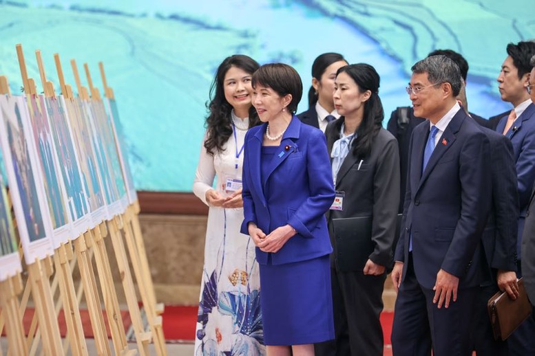 Thủ tướng Nhật Bản: 'Như rồng bay lên, Việt Nam đang phát triển với tốc độ hết sức ấn tượng' - Ảnh 5