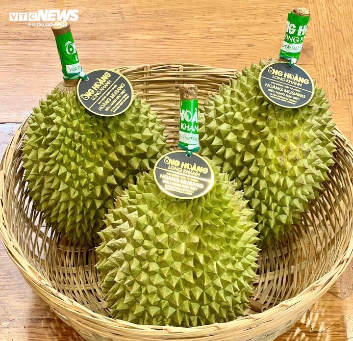 Sầu riêng 50.000 đồng/kg vẫn khó bán, loại nửa triệu đồng/kg lại ‘cháy hàng’ - Ảnh 6