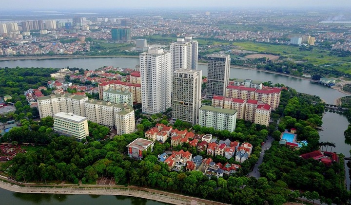 Ngân hàng rao bán nhà 250m² ở bán đảo Linh Đàm, giá khởi điểm hơn 27 tỷ đồng - Ảnh 1
