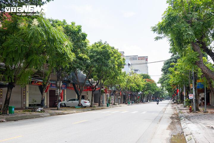 Cận cảnh nơi ở mới của các hộ dân rời ven sông Hồng để xây cầu - Ảnh 20