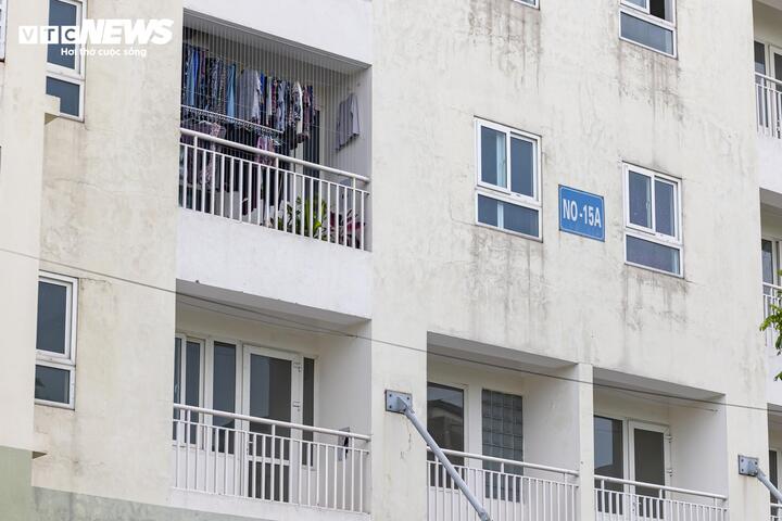 Cận cảnh nơi ở mới của các hộ dân rời ven sông Hồng để xây cầu - Ảnh 7