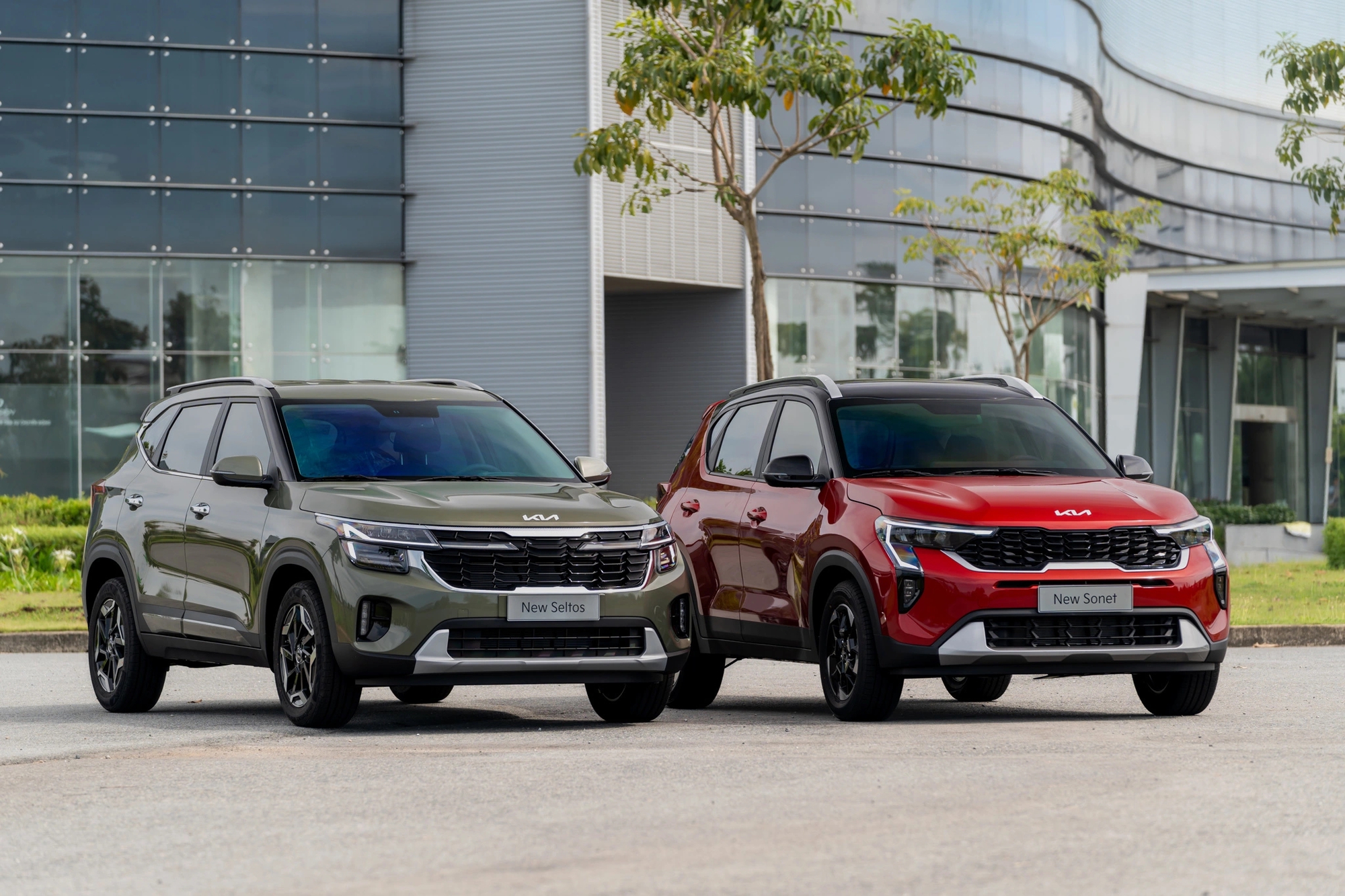 Hàng loạt SUV cỡ nhỏ giảm giá mạnh, có mẫu giảm cả trăm triệu, các xe nhóm dưới cũng phải dè chừng - Ảnh 2