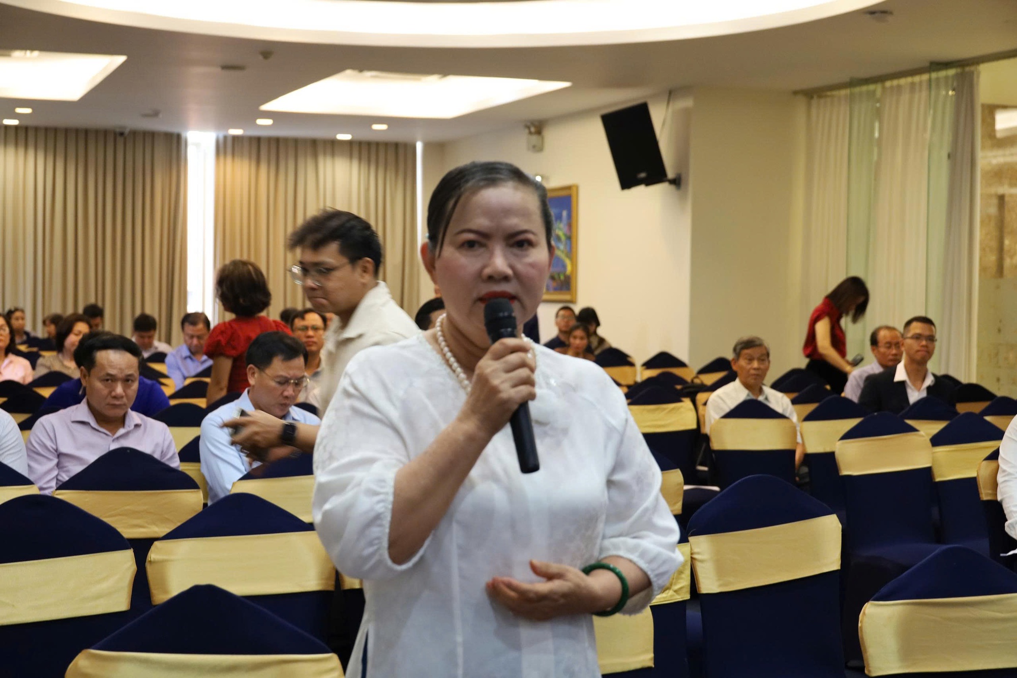 Doanh nghiệp địa ốc khổ vì vướng tiền sử dụng đất kéo dài nhiều năm - Ảnh 1