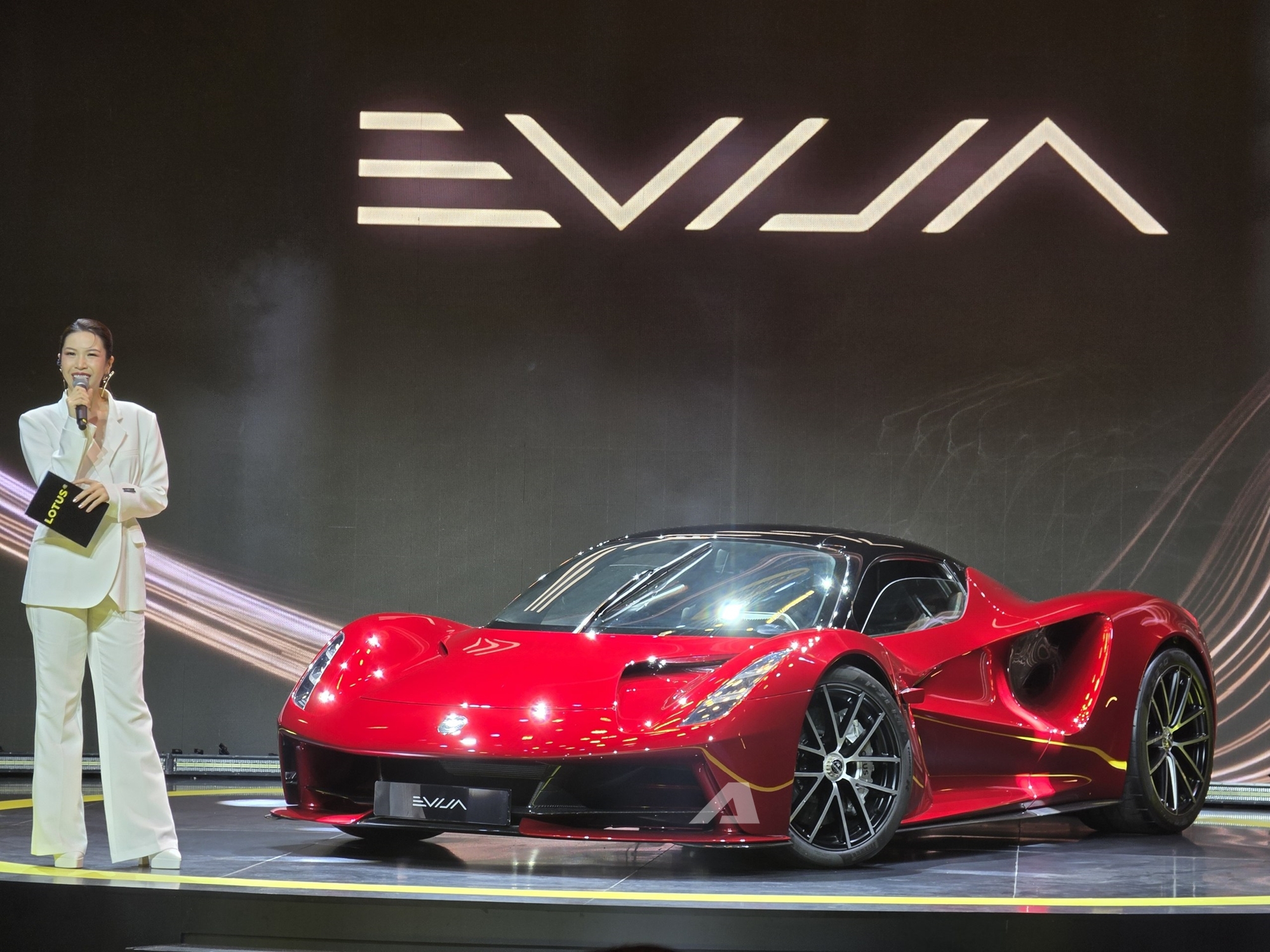 Lotus ra mắt Việt Nam: 4 mẫu, đắt nhất tới gần 13 tỷ, có cả hypercar lần đầu đến ĐNÁ - Ảnh 4