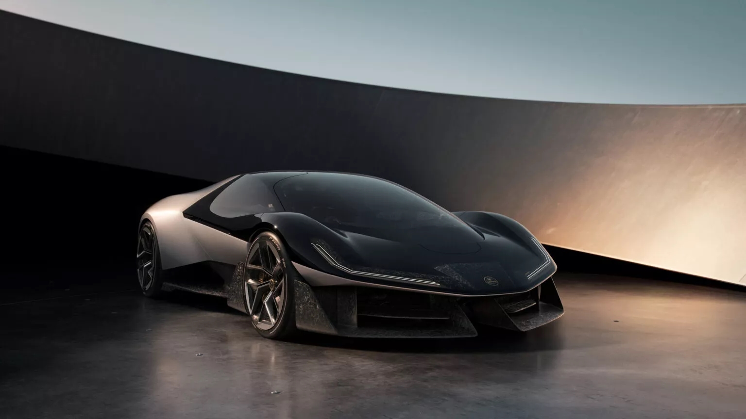 Hãng vừa vào Việt Nam sắp làm siêu xe gần 1.000 mã lực: Động cơ V8 hybrid 'học' Porsche 911 Turbo, bổ sung cả Emira mạnh nhất lịch sử - Ảnh 3