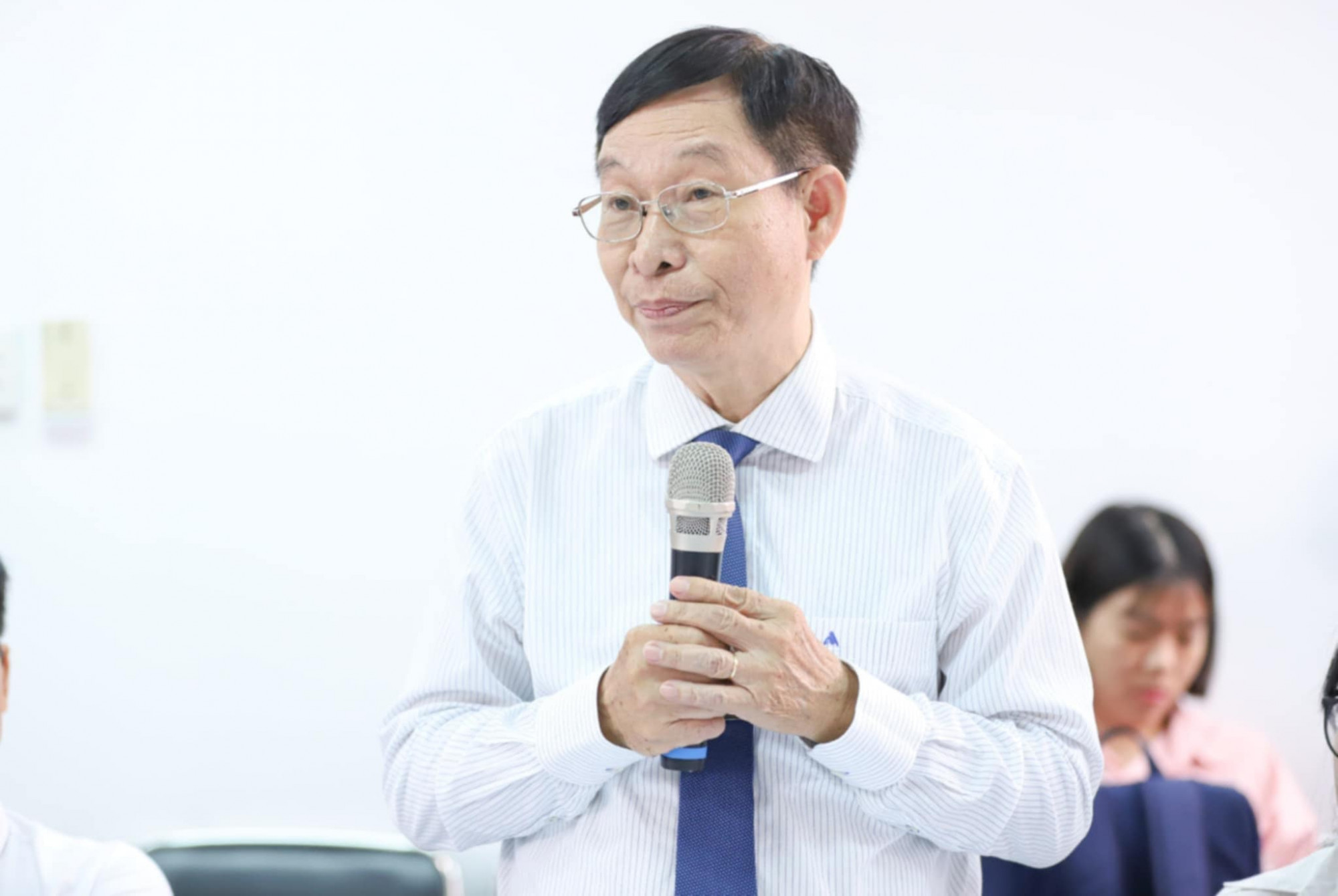 Doanh thu 1 tỷ mỗi năm nhưng lãi chỉ hơn 8 triệu/tháng: Hộ kinh doanh áp lực chuyện sổ sách, kê khai thuế - Ảnh 2