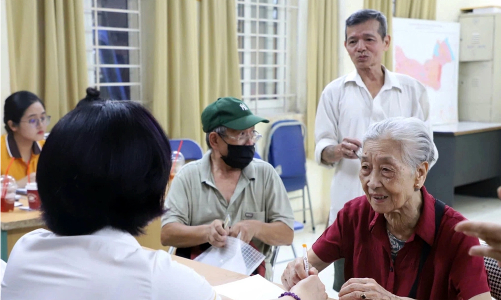Tỉ lệ hưởng lương hưu tối thiểu: Nam và nữ chênh nhau ra sao? - Ảnh 1