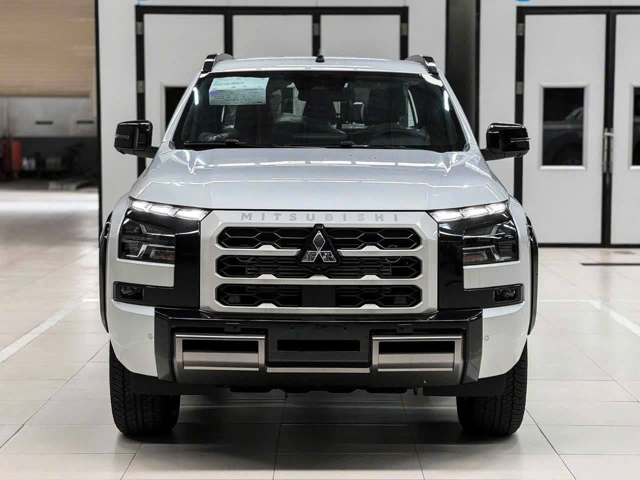 Mitsubishi Triton ‘dọn kho’ giảm giá tới 150 triệu đồng tại đại lý: Bản ‘full’ còn hơn 770 triệu, cạnh tranh Ranger Wildtrak - Ảnh 3