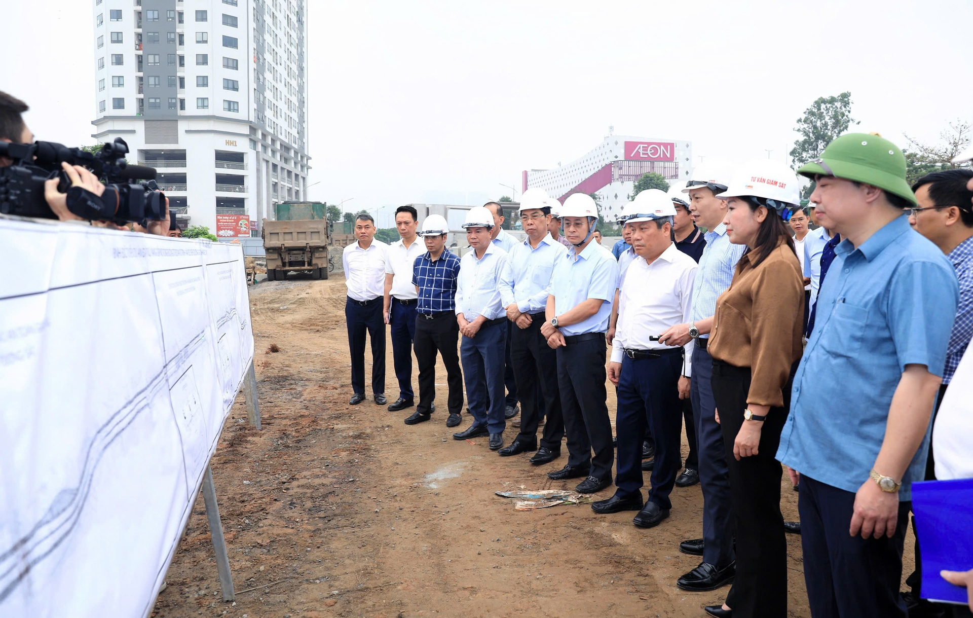 Dài 5km hơn 10 năm chưa xong, tuyến đường trọng điểm kết nối loạt dự án lớn nhất phía Tây thủ đô được yêu cầu cấp tốc về đích trong năm 2026 - Ảnh 12